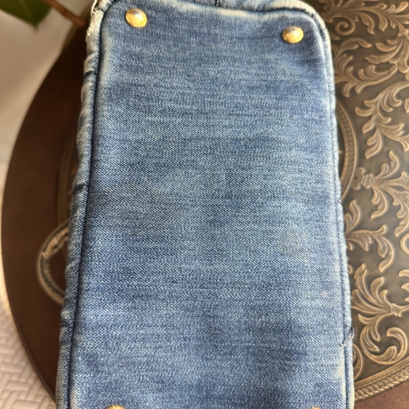 🔥🔥🔥Prada🔥🔥🔥 Special Edition - Picture 3 of 11